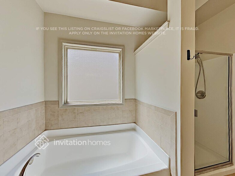 Building Photo - 2505 Well Springs Dr