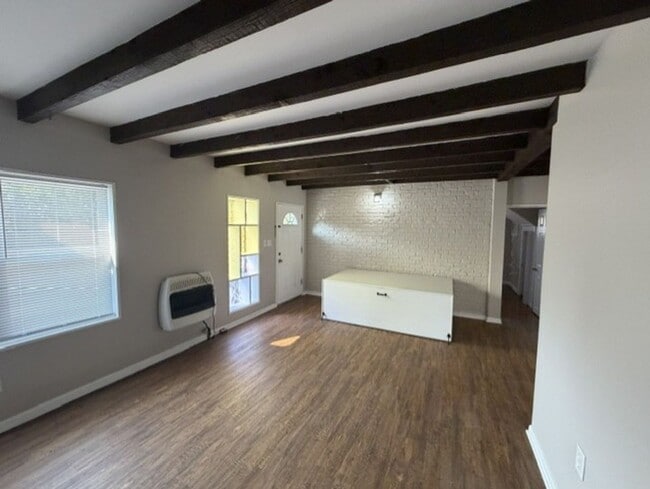 Building Photo - 563 S 24th St