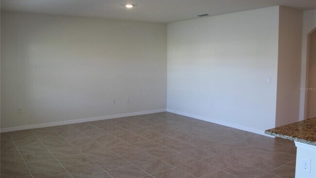 Building Photo - 2726 Greenleaf Ter