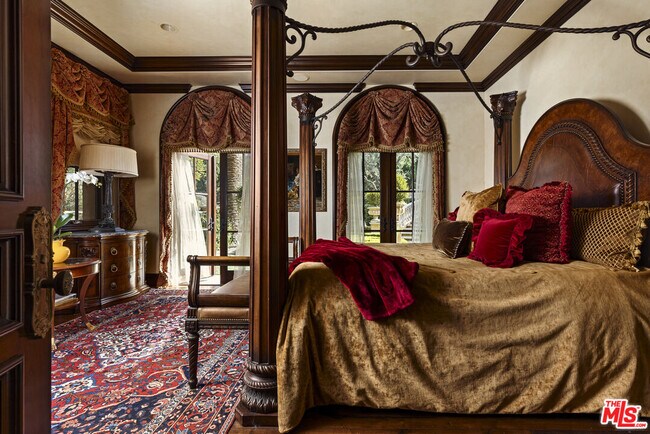 Building Photo - 28 Deep Sea