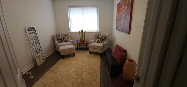 Building Photo - 5415 S Dunkirk Way