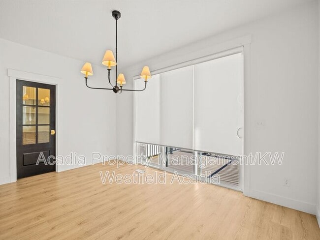 Building Photo - 136 N Desert Sage Dr