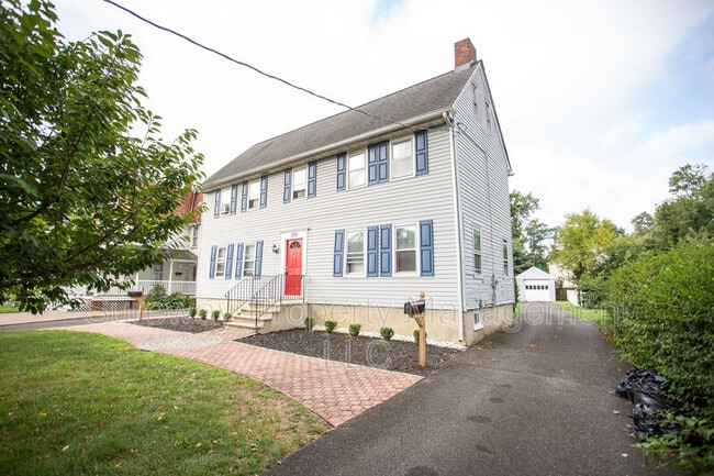 Building Photo - 220 S Church St