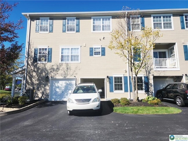 Building Photo - 974 Nittany Ct