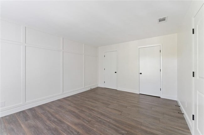 Building Photo - 103 Warm Springs Cir