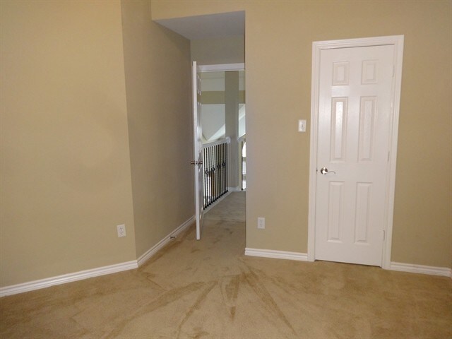 Building Photo - 808 Warwick Ct