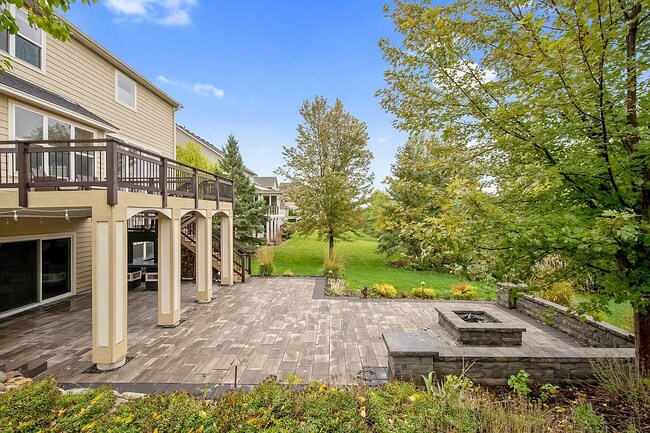 Building Photo - 17659 63rd Pl N