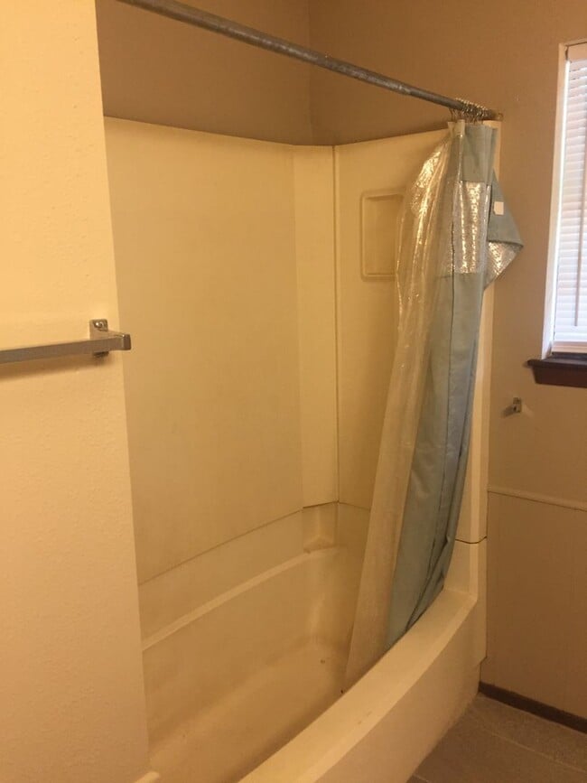 Building Photo - 5707 Sorenson St