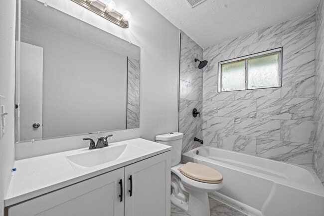 Building Photo - 8834 Brackley Ln