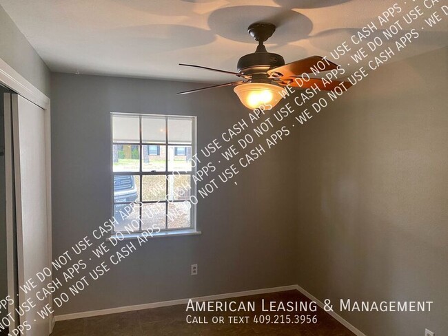 Building Photo - ** COMING SOON 12.15.24 ** 3-Bedroom, 2-Ba...