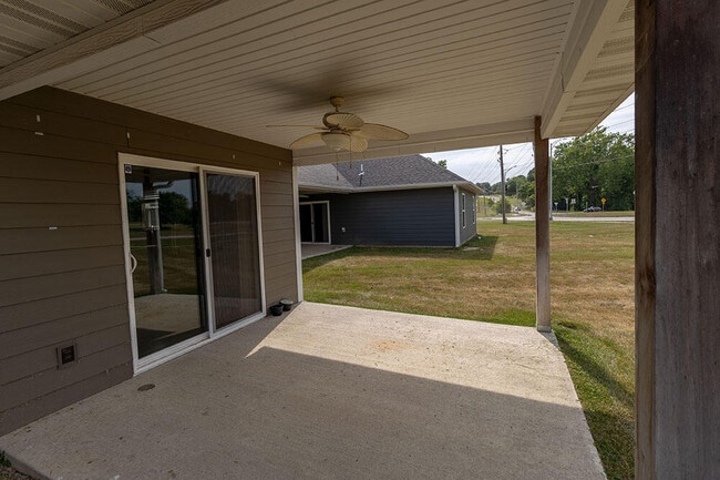 Building Photo - 2807 Amberwood court