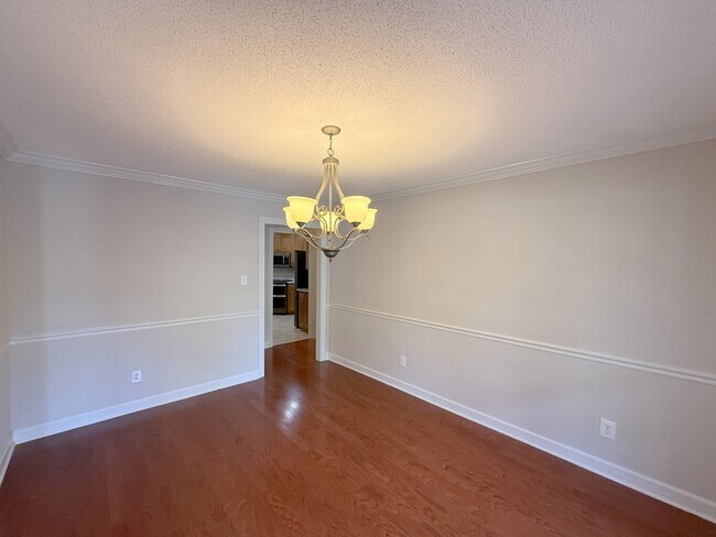 Building Photo - 238 Pebble Brook Dr
