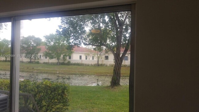 Building Photo - 3248 Coral Ridge Dr