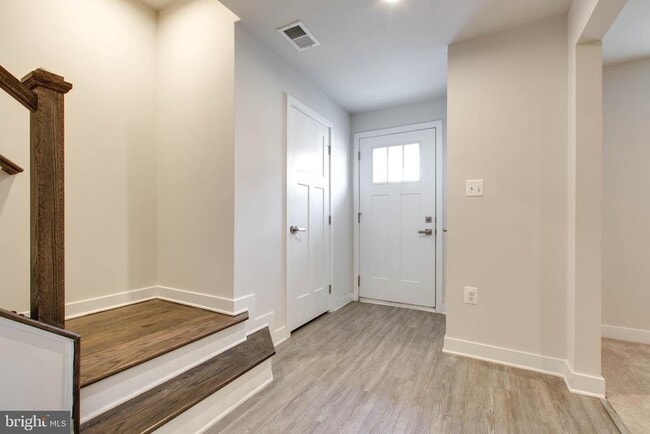 Building Photo - 149 Lyons Crk Dr