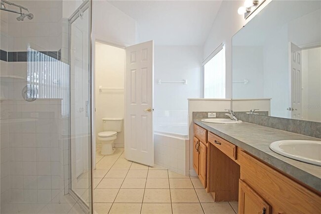 Building Photo - 522 Kildrummy Dr