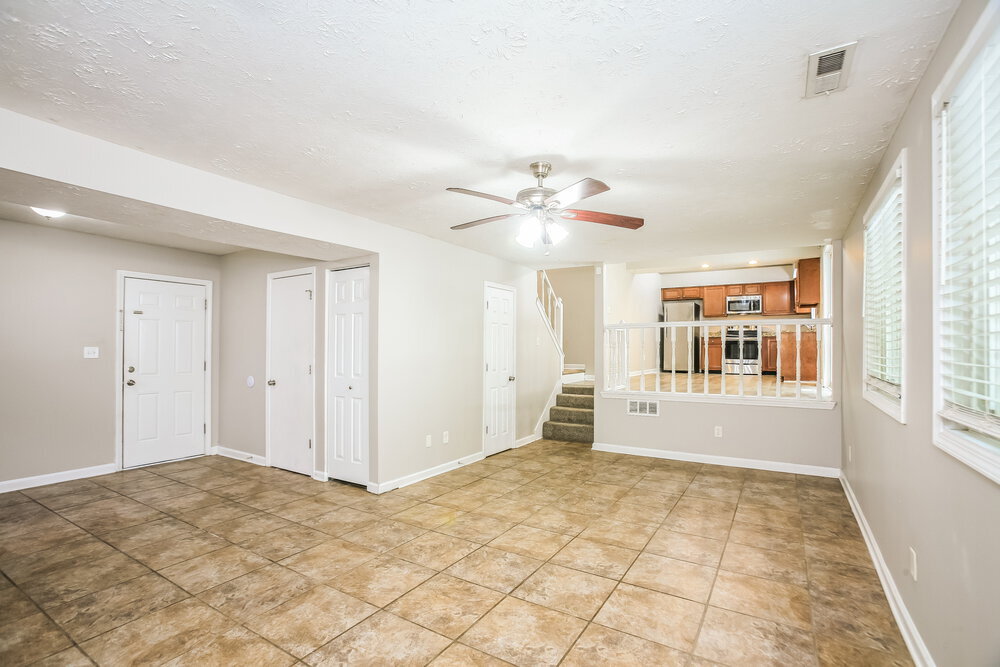 Building Photo - 1716 Countryside Dr