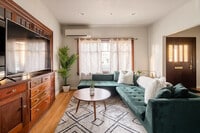 Building Photo - 3046 NE Glisan St