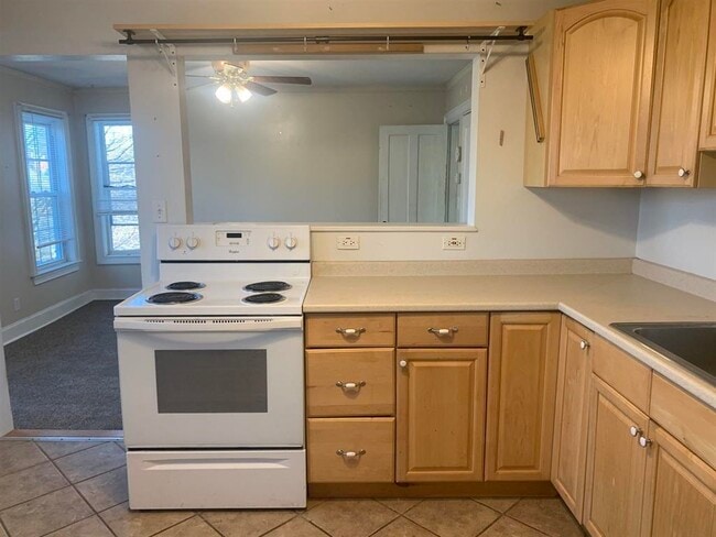 Building Photo - 14 Preble St