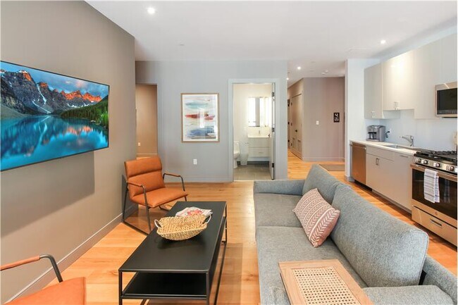 Building Photo - 448 K St NW