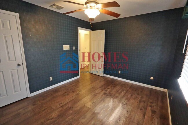 Building Photo - 4 Bedroom | 3 Bath | Newburgh by Gateway