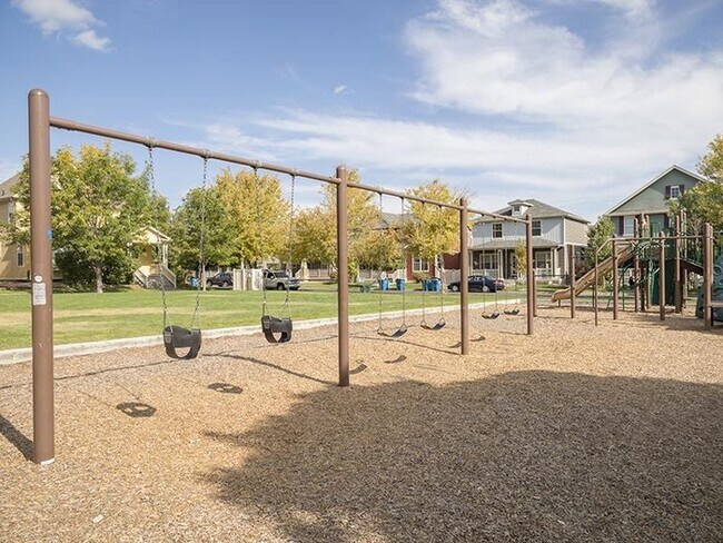 Building Photo - 9498 E 108th Ave