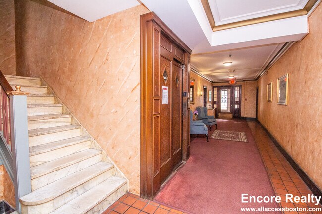 Building Photo - 1945 Commonwealth Ave