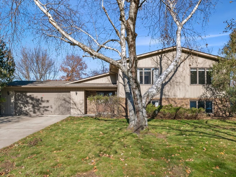 Primary Photo - 1803 Chestnut Dr