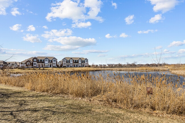 Building Photo - 4320 Monroe Ave