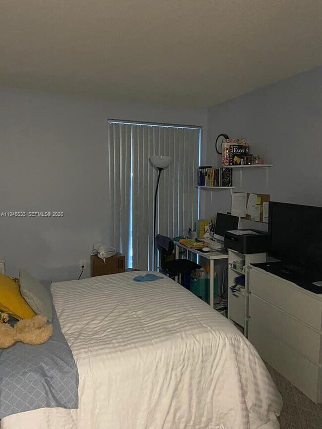 Building Photo - 200 177th Dr