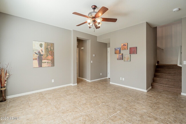 Building Photo - 2153 W Barwick Dr