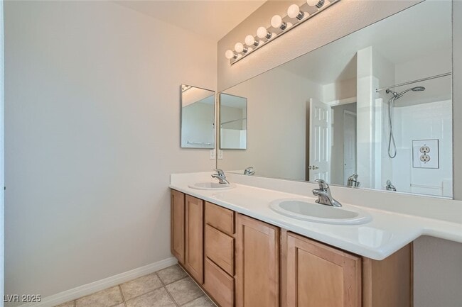 Building Photo - 6464 N Gentle Falls Ln