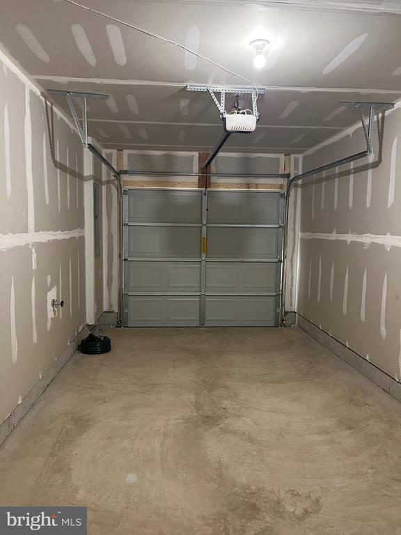 Building Photo - 121 Canning Rd