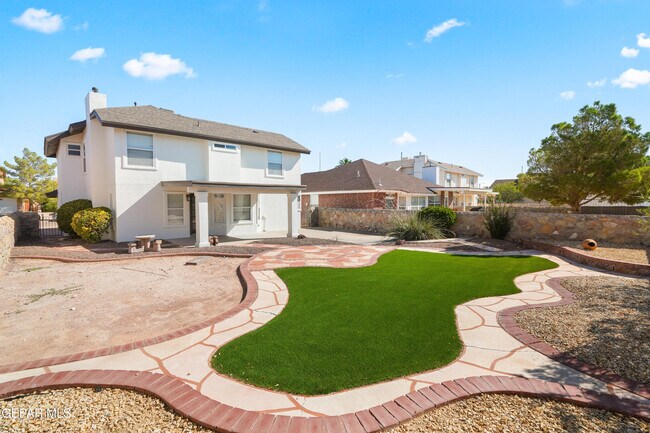 Building Photo - 12280 Red Sun Dr