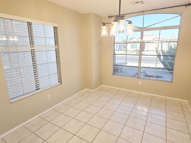 Building Photo - Remodeled 3-bedroom at Cooper and Warner/Ray