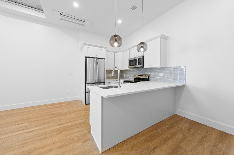 Building Photo - 101 Richmond St