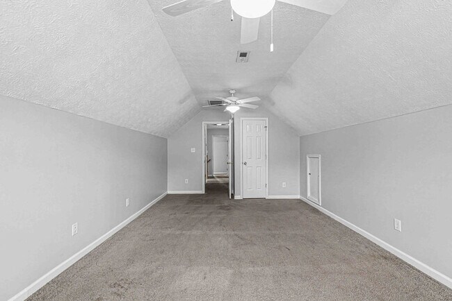 Building Photo - 209 Lansing Ct