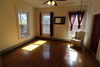 Building Photo - 3.0 bedroom in Cambridge Massachusetts 02139