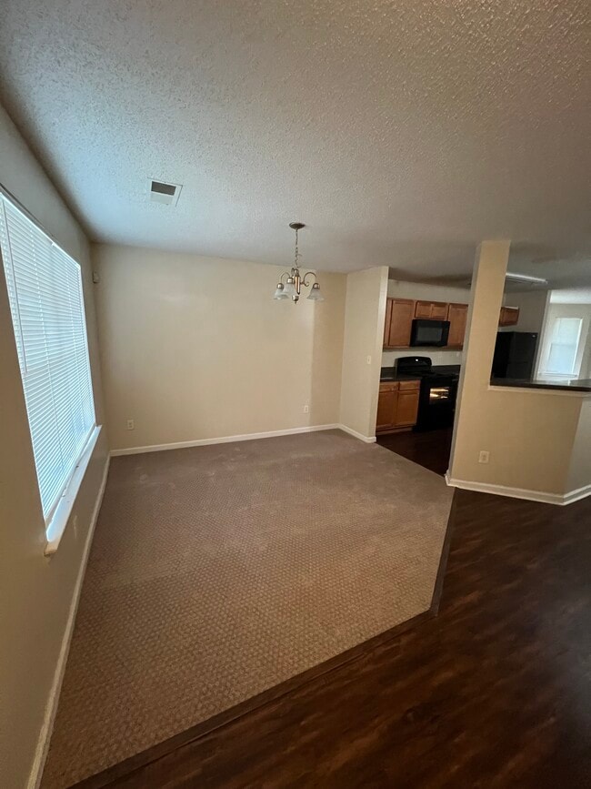 Building Photo - Scarborough Park Townhouse