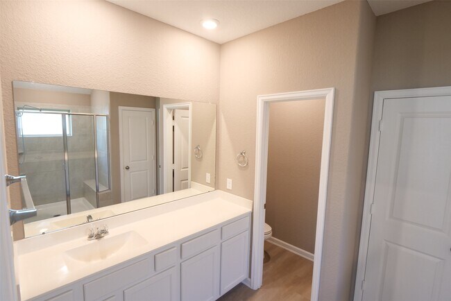 Building Photo - 7211 Songlark Lndg Ct