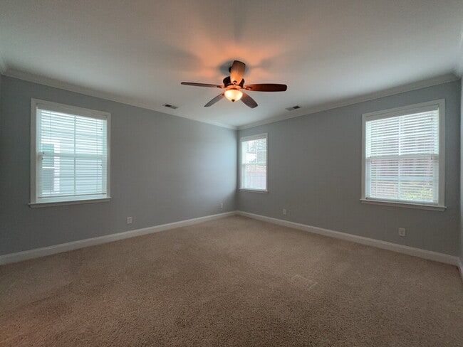 Building Photo - 373 Whispering Breeze Ln