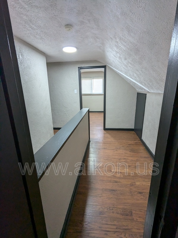Building Photo - 4205 Coleridge St