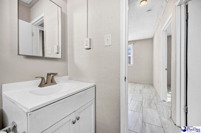 Building Photo - 2514 Bratton St