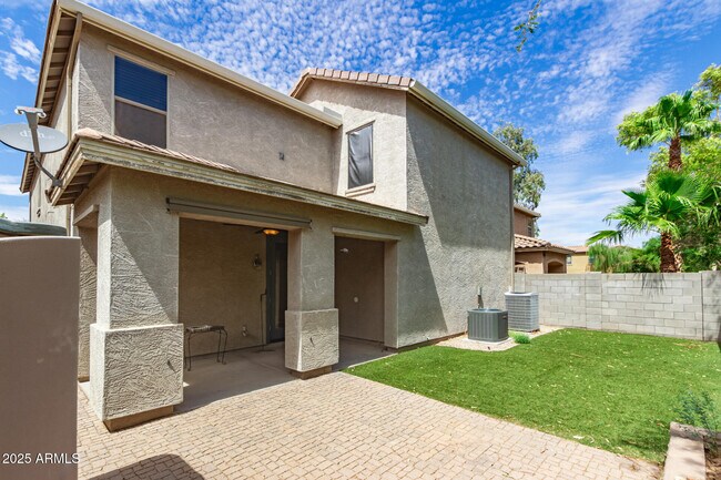 Building Photo - 21127 E Avenida Del Valle