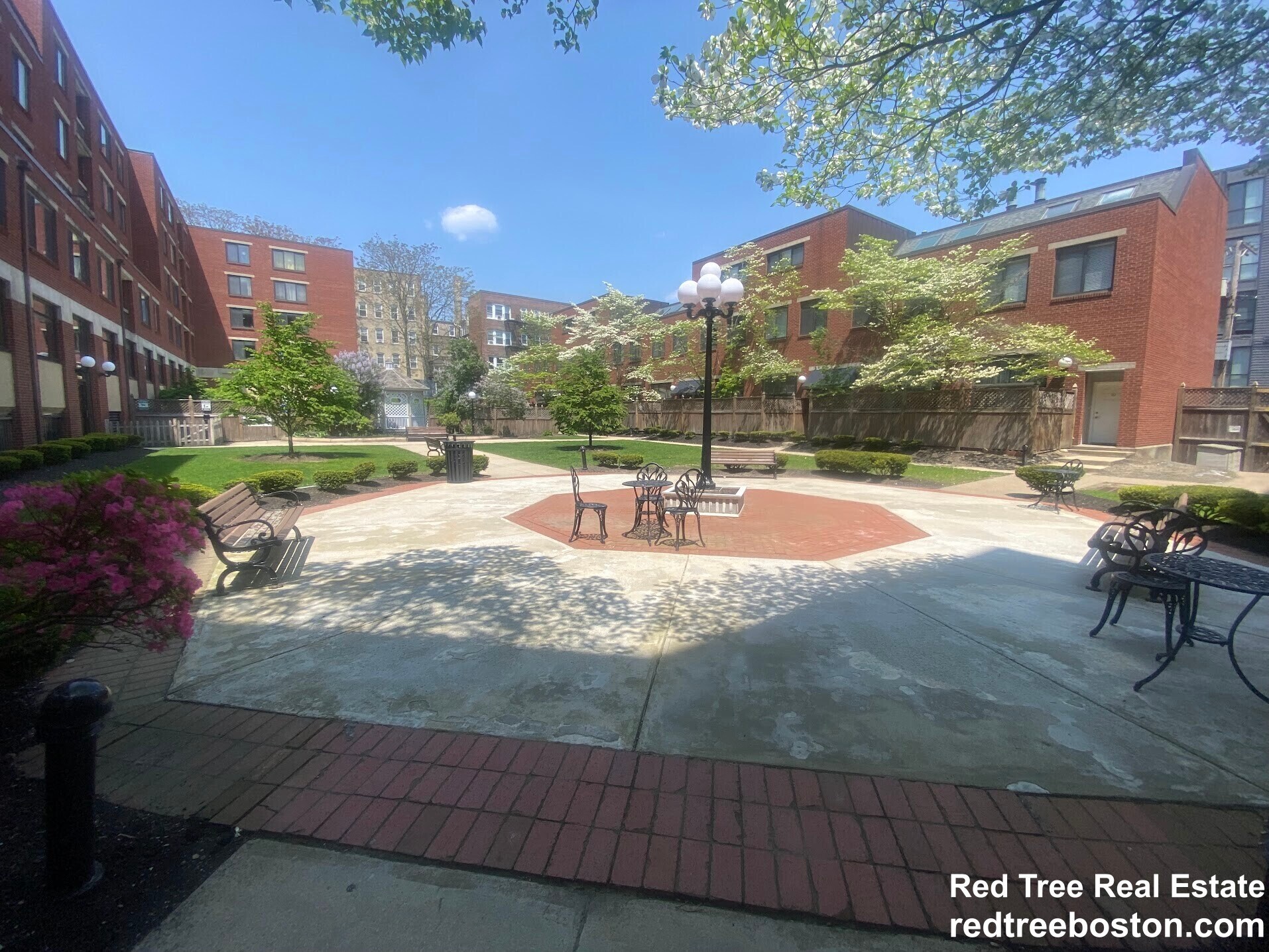 Building Photo - 85 Brainerd Rd