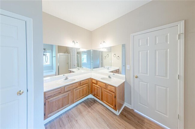 Building Photo - 2193 Northbrook Ridge NW