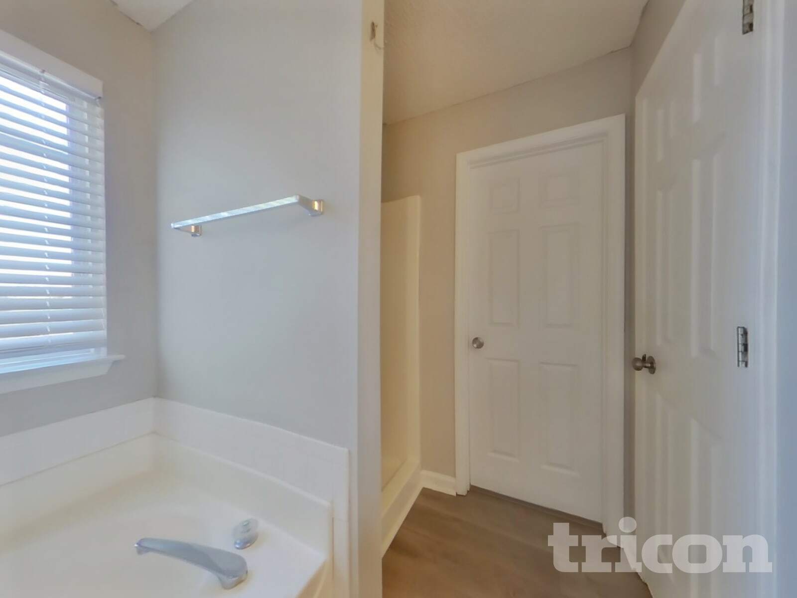 Building Photo - 3350 Slate Dr