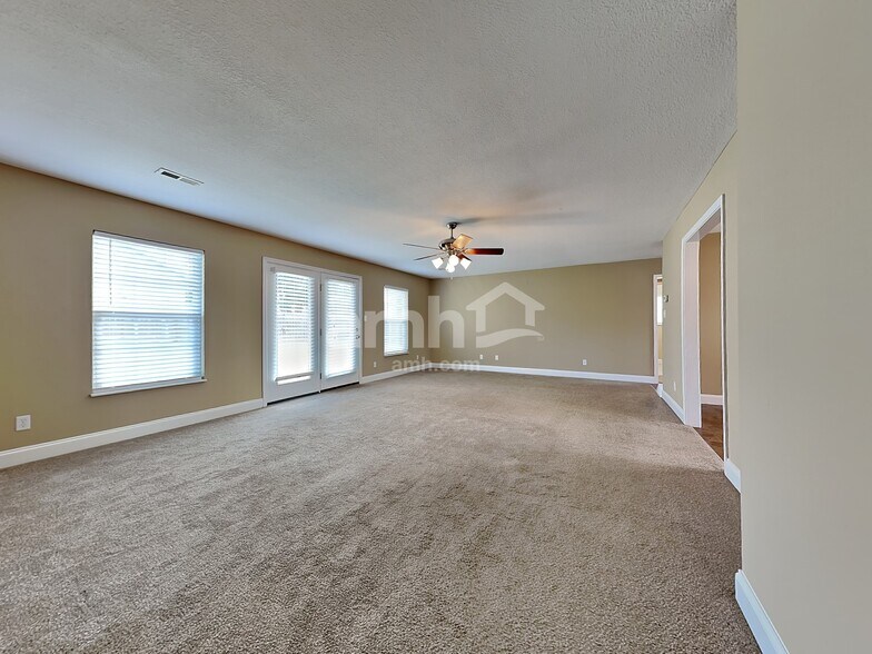 Building Photo - 119 Rouen Ct