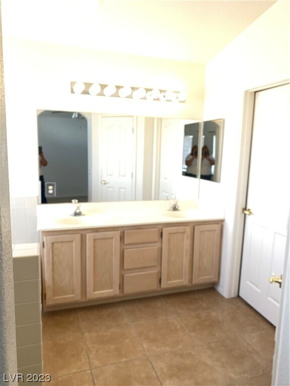 Building Photo - 3624 Warmbreeze Way