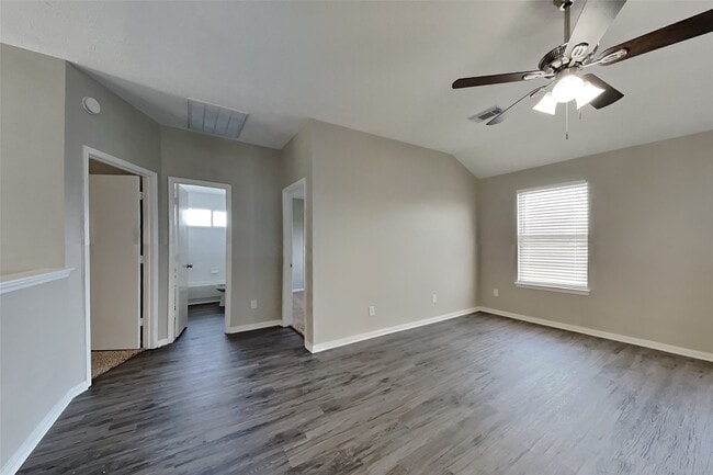 Building Photo - 2810 Bristlecone Dr