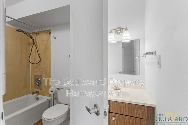 Building Photo - 3020 Ala Napuaa Pl